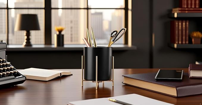 Sturdy Pen Holder Simple and elegant - Image 2