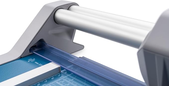 Dahle 552 Professional Rotary Trimmer, 20 Sheet Capacity, Self-Sharpening - Image 7