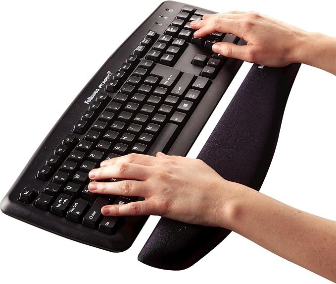 Fellowes PlushTouch Foam Keyboard Wrist Rest - Image 3